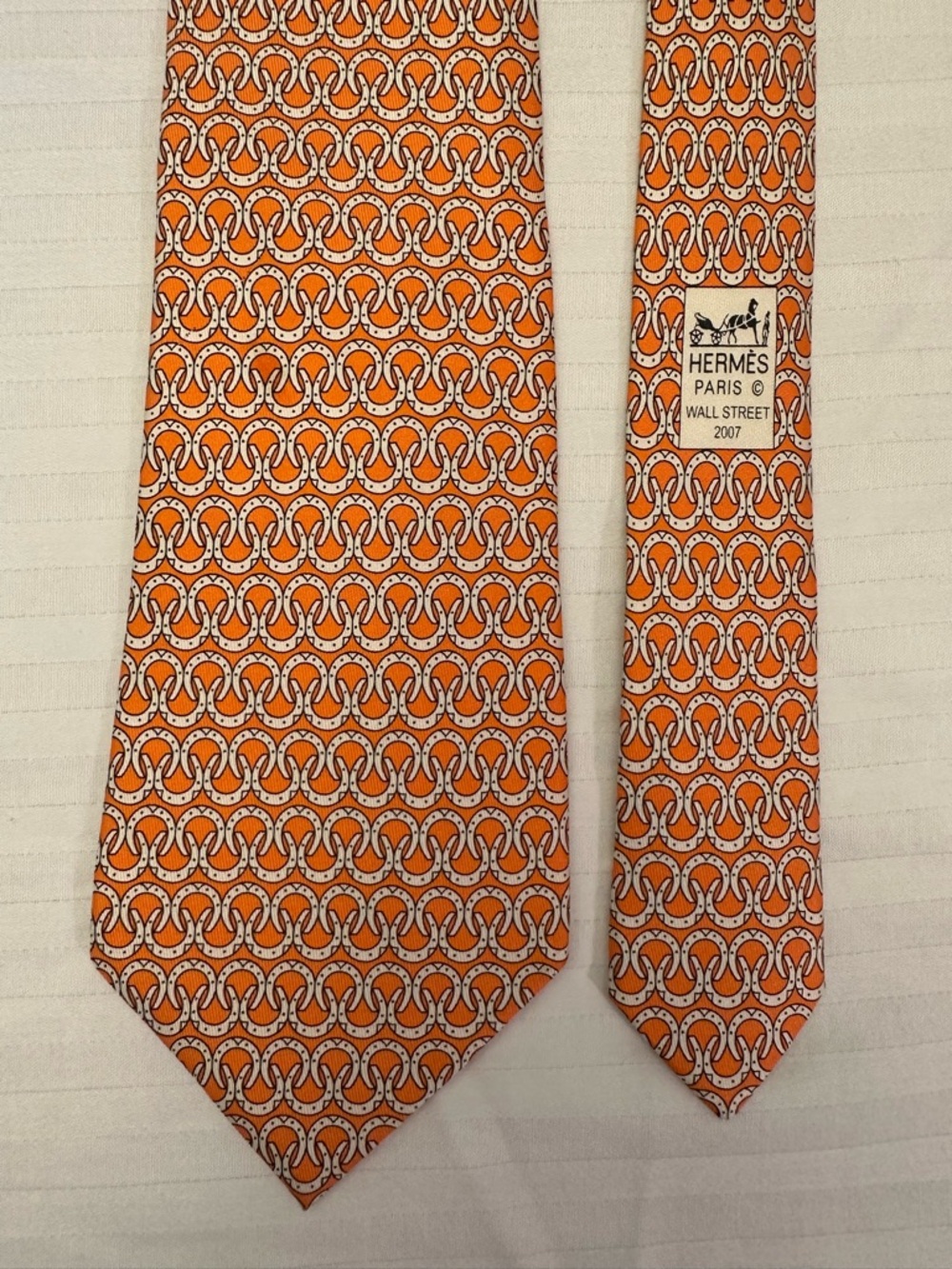 Hermès Paris Silk Tie Orange Geometric Chain Pattern Wall Street 2007